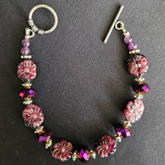 Hand Crafted Carved Amethyst Fluorite Necklace and Bracelet Ensemble - Picture 9 of 12